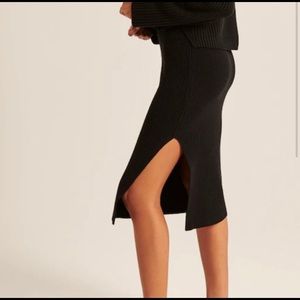 A&F // Ribbed Black Midi Sweater Skirt